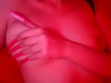 Chaturbate Free Porn Cam of rosalyaa