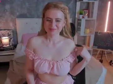 Chaturbate Live Sex Cam of shiny_lisss