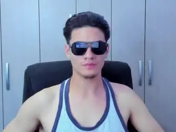 Chaturbate Live Sex Cam of dominic_radccliffe