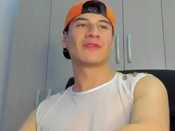 Chaturbate Sex Cam of dominic_radccliffe