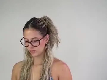 Chaturbate Live Sex of sophia_loreenn