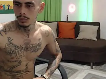 Chaturbate Nude Webcam of alpha_zom
