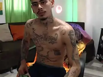 Chaturbate Live Porn of alpha_zom
