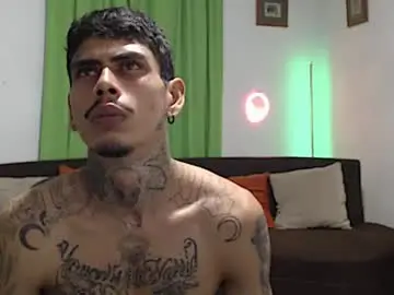 Chaturbate Sex Chat of alpha_zom