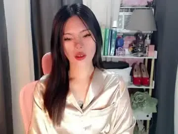 Chaturbate Live Sex Cam of andrea06121998