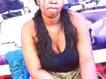 Chaturbate Live Sex Cam of ebonybluediamond