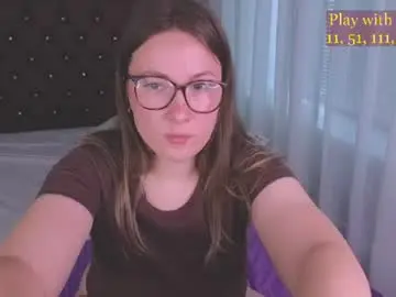 Chaturbate Watch Live Sex Cams of cute_darina