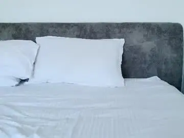 Chaturbate Free Porn Cam of little_red_diamond