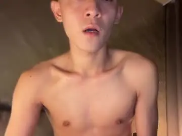 Chaturbate Live Sex of yummyjustine07