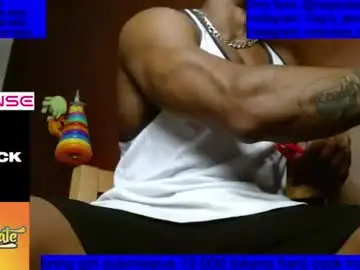 Chaturbate Live Sex Cam of alex_bbc2004