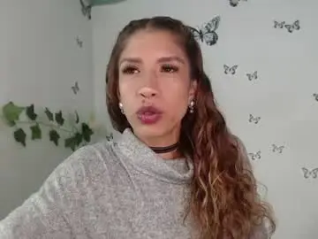 Chaturbate Sex Cam of astrid_miller_1
