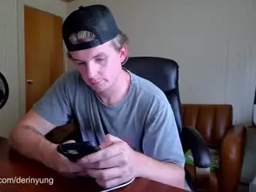 Chaturbate Adult Video Chat of deeyungguy