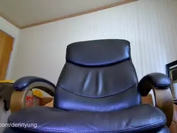 Chaturbate Best live sex cam show of deeyungguy