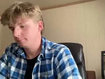 Chaturbate Live Sex Cam of deeyungguy