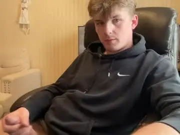 Chaturbate Live Sex Cam of deeyungguy