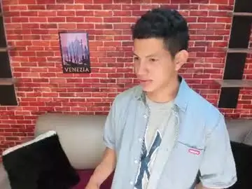 Chaturbate Live Sex of tony_zackk