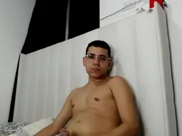 Chaturbate Live Sex Cam of _austinmoon