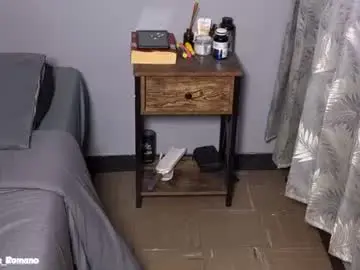 Chaturbate Live Sex Cam of salvatore_romanoo