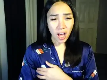 Chaturbate Watch Live Sex Cams of sexy_queeniex