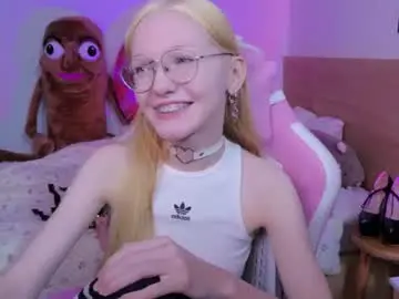 Chaturbate Free Porn Cam of blush_alert