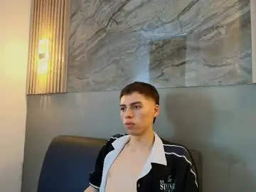 Chaturbate Sex Cam of kenny_hank