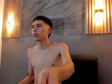 Chaturbate Free Porn Cam of kenny_hank