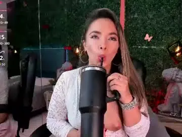 Chaturbate Live Sex of kiaraa88