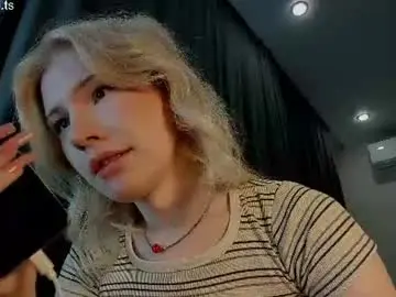 Chaturbate Live Porn of soska_albinosk