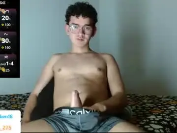 Chaturbate Best live sex cam show of benny__1