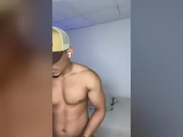 Chaturbate Nude Webcam of alan_newton1