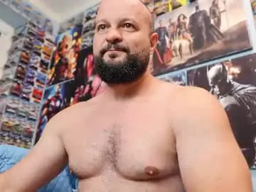 Chaturbate Live Sex Cam of muscular_bear