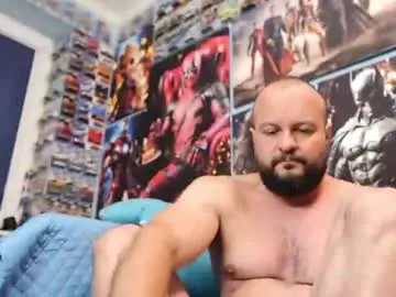 Chaturbate Live Porn of muscular_bear