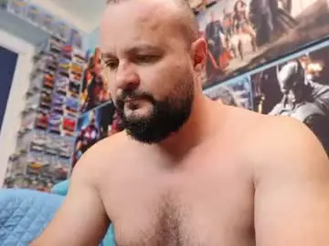Chaturbate Live Sex Cam of muscular_bear