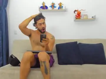Chaturbate Adult Video Chat of straight__friends