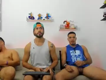 Chaturbate Live Sex of straight__friends