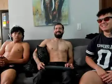 Chaturbate Adult Video Chat of straight__friends