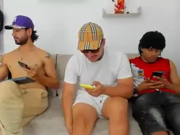 Chaturbate Free Porn Cam of straight__friends