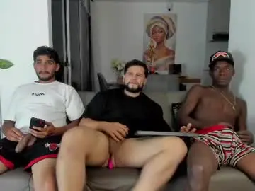 Chaturbate Live Sex Cam of straight__friends