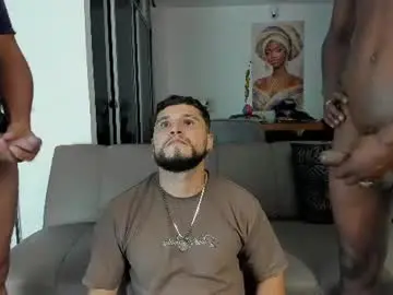 Chaturbate Watch Live Sex Cams of straight__friends