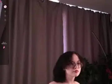 Chaturbate Live Sex Cam of cinacandy
