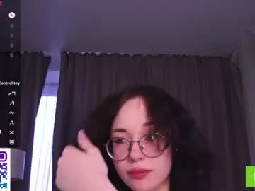 Chaturbate Watch Live Sex Cams of cinacandy