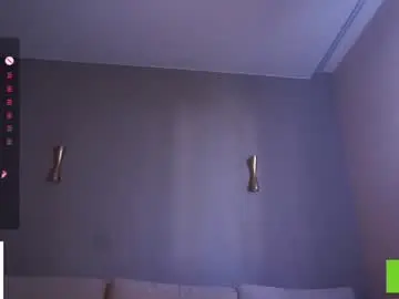 Chaturbate Live Sex Cam of cinacandy