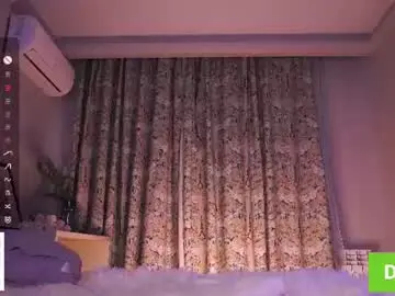 Chaturbate Live Sex Cam of cinacandy