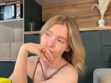 Chaturbate Sex Chat of adele_nick2202