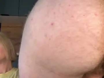 Chaturbate Live Sex Cam of adele_nick2202