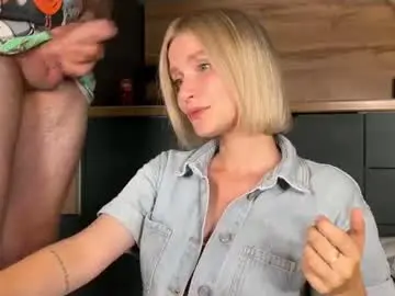 Chaturbate Watch Live Sex Cams of adele_nick2202