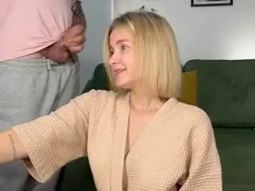 Chaturbate Adult Webcam of adele_nick2202