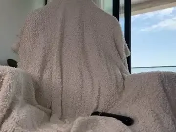 Chaturbate Live Sex Cam of blissdilley