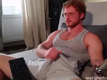 Chaturbate Nude Webcam of chris_boy37