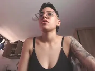 Chaturbate Free Live Porn of eva_monwalker